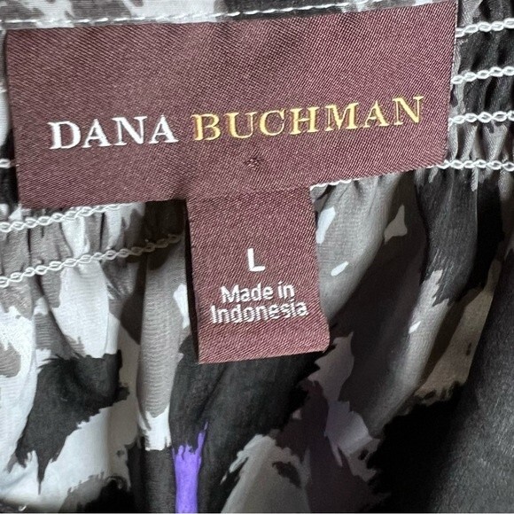 Dana Buchman gray black and purple print smocked vneck top size large NWOT - Picture 5 of 6